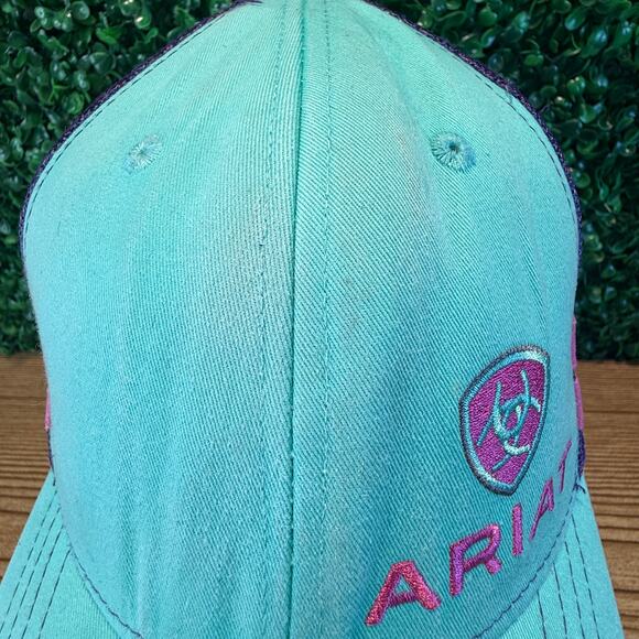 Women’s Ariat Adjustable Teal Purple Pink Striped Logo Cap Trucker Hat - Picture 11 of 11